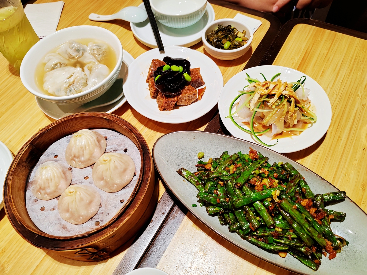 告诉我深圳哪里有好吃的列出具体饭店名称