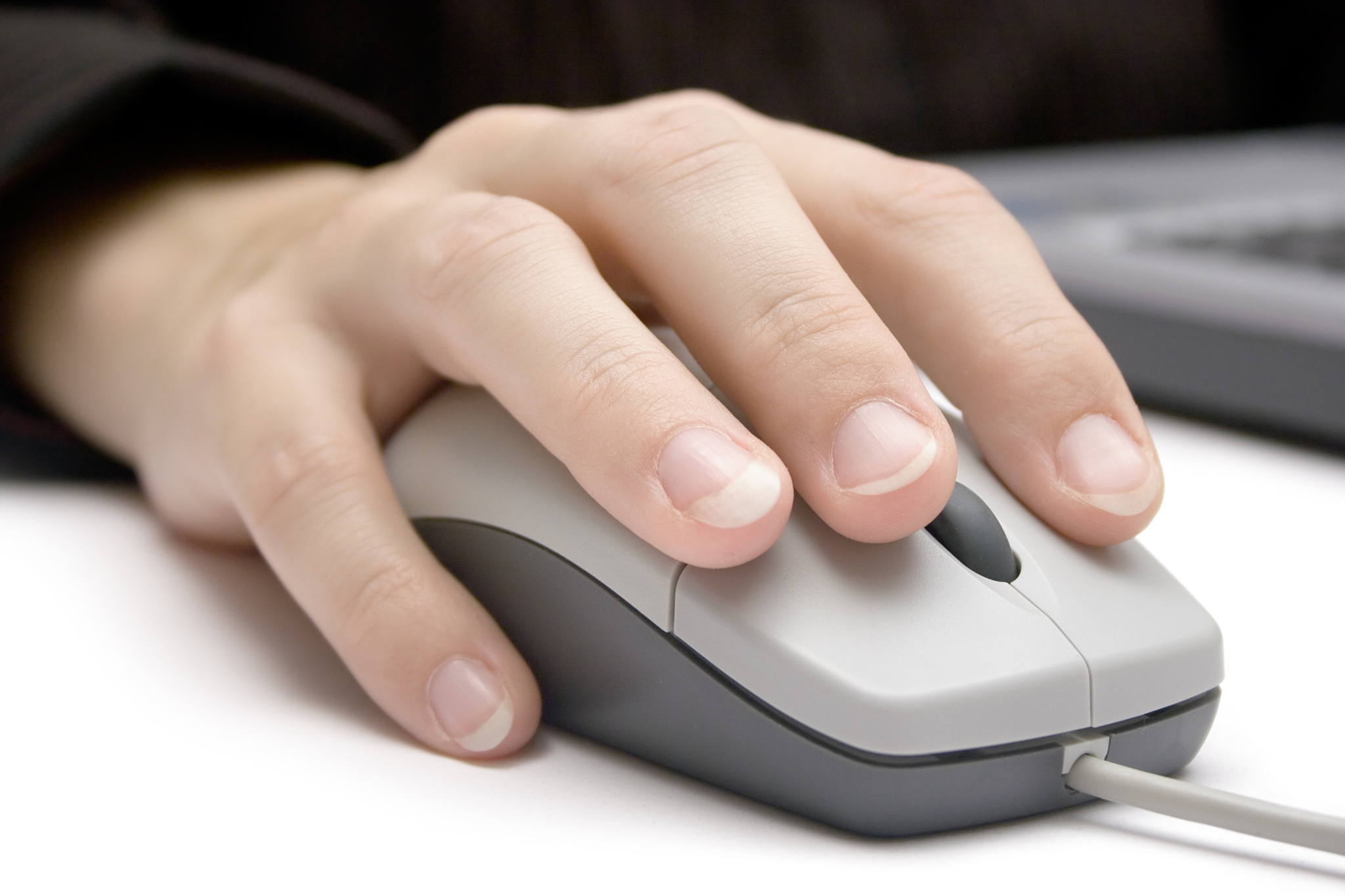 积极参加培训 规范档案管理