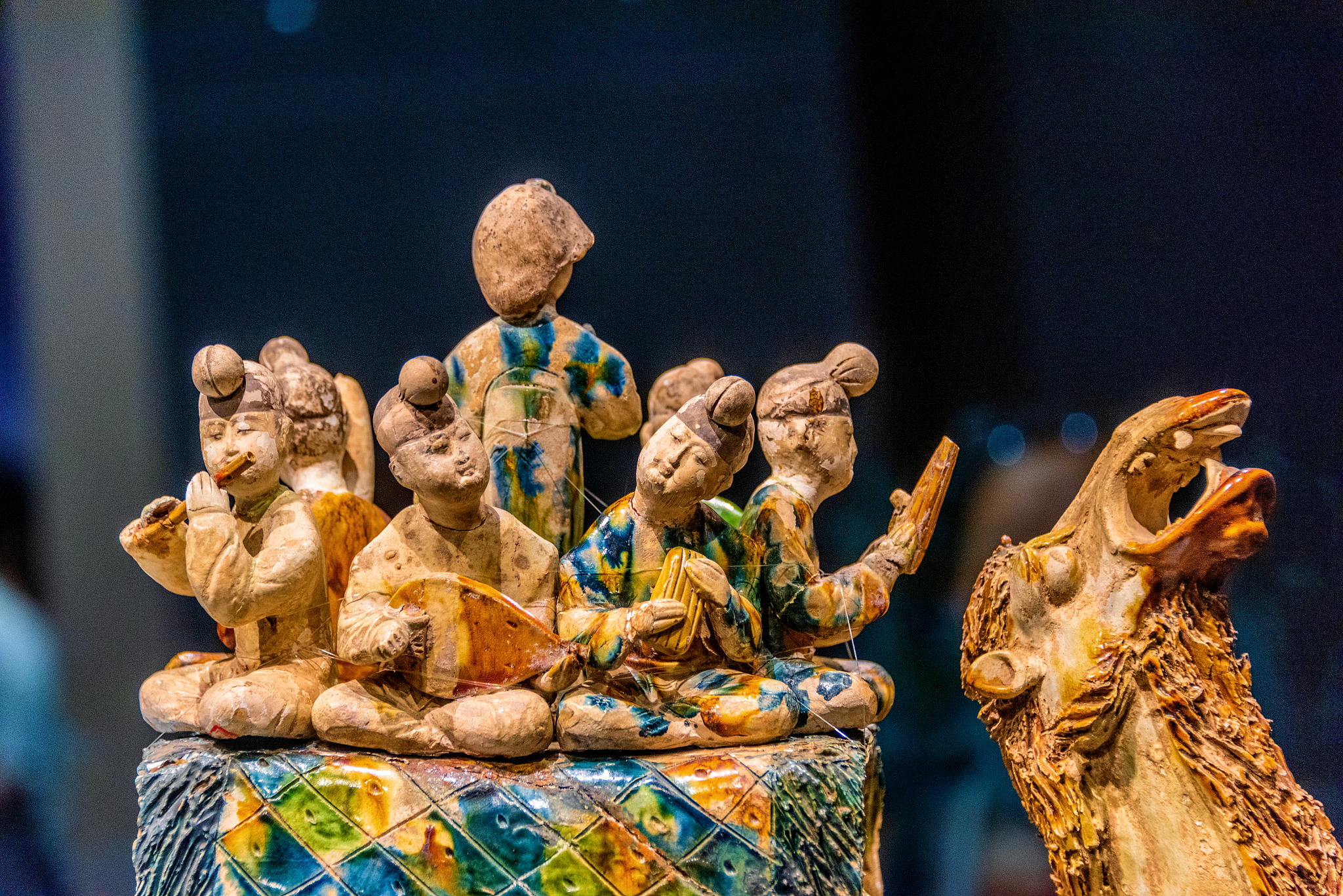 唐朝和宋朝：辉煌盛世的比较 - 相似点与差异