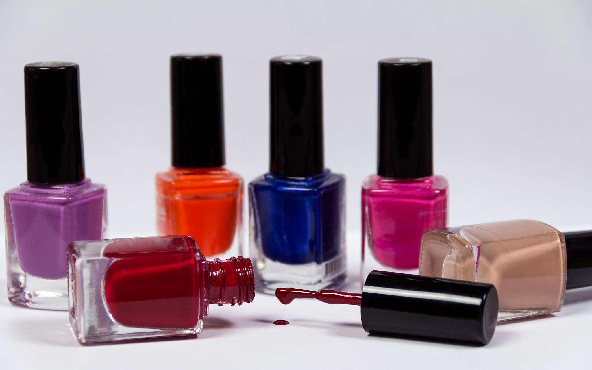 10组美妆美甲品牌名称，读音相近，简洁易记