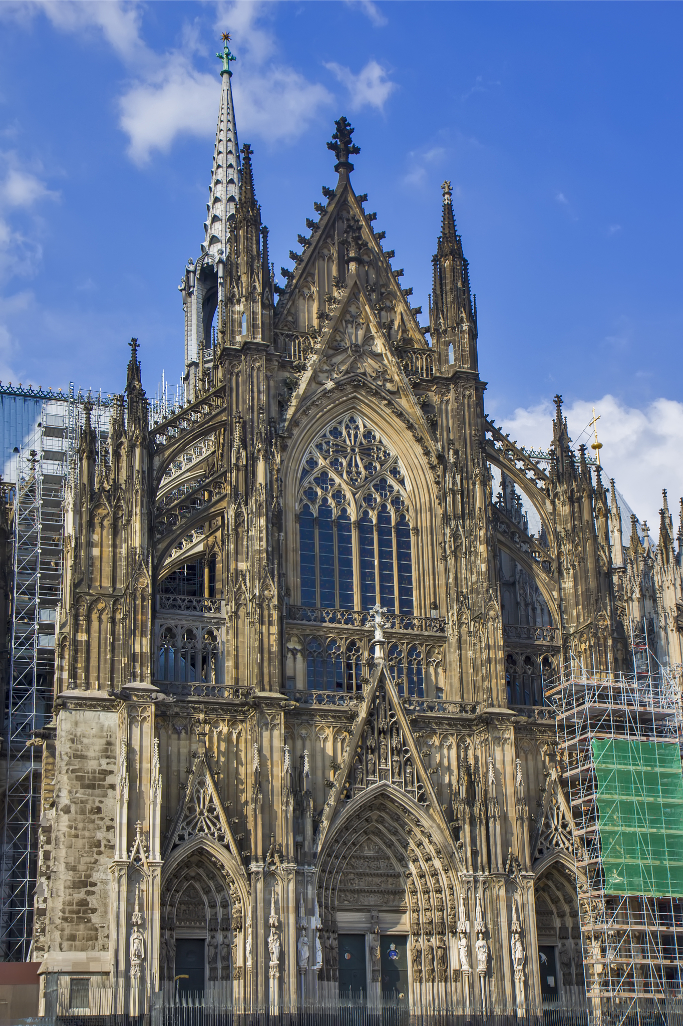 科隆大教堂：德国标志性哥特式建筑