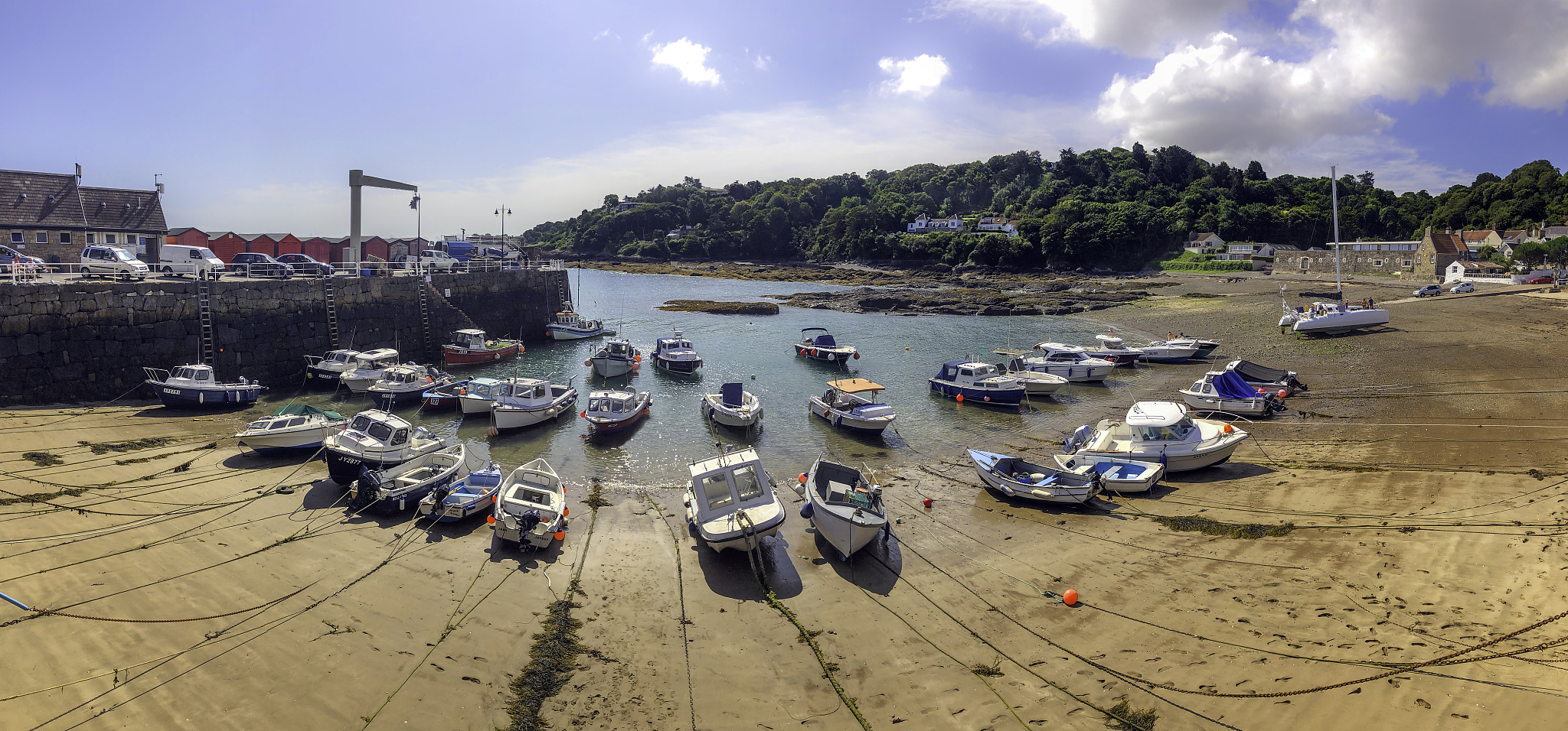 rozel harbour at low tide, island of jersey