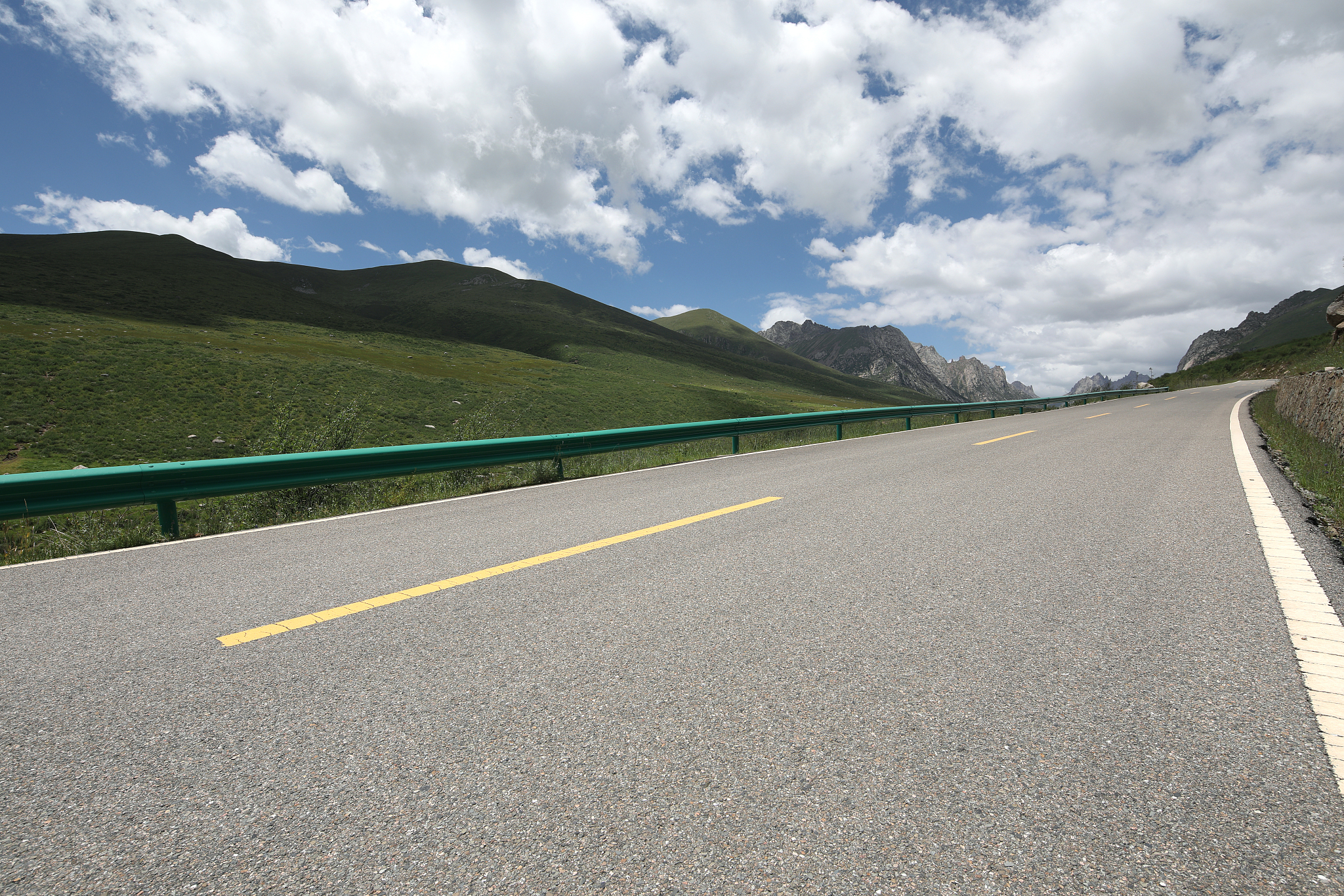 驾驶人生，最美公路风景 - 汽车旅行指南