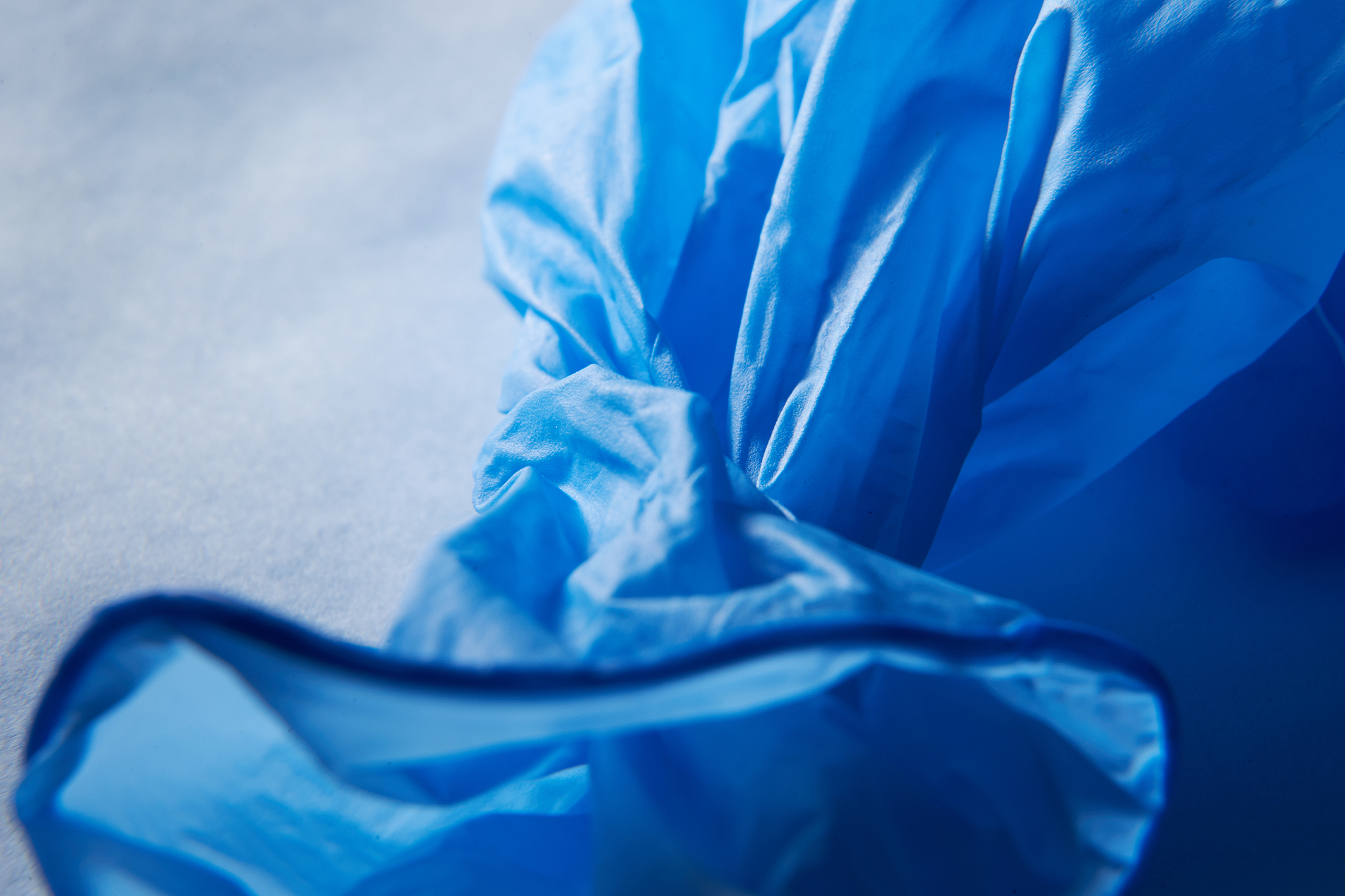 blue rubber gloves