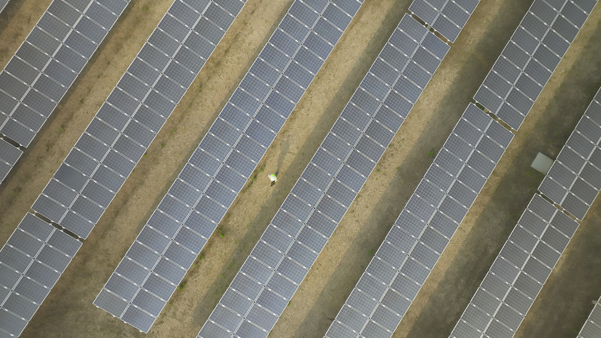 双面光伏组件用双面压花光伏汇流条产品具有哪些特性