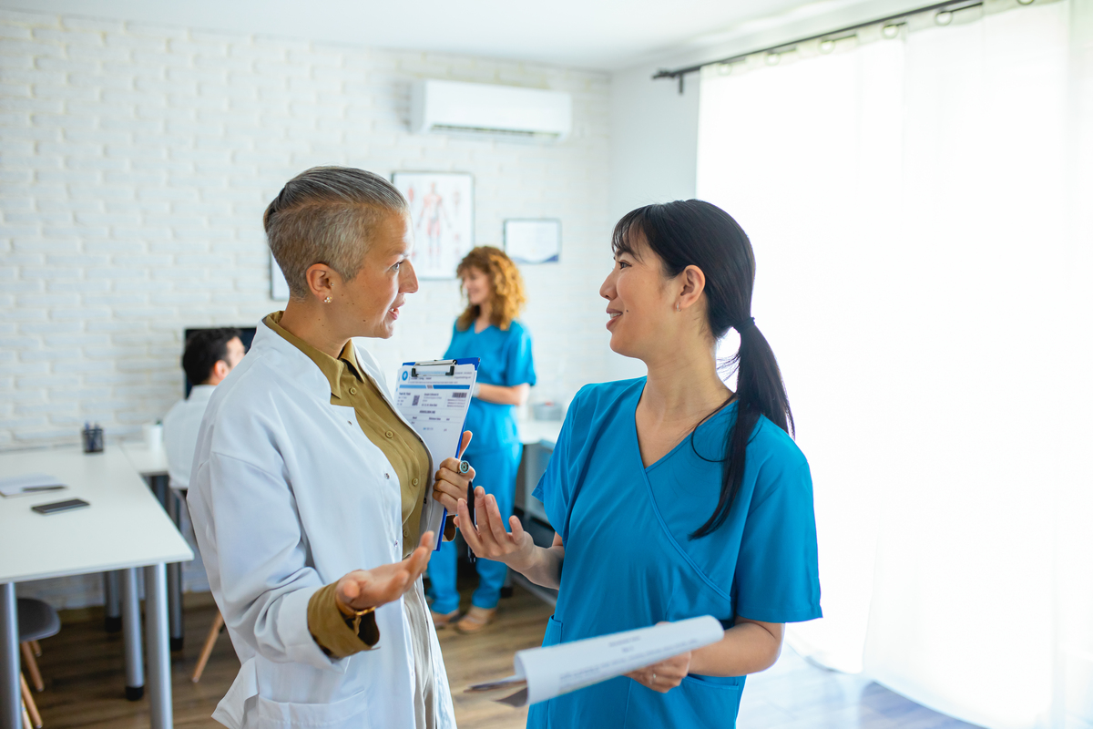 保山中医药高等专科学校老年保健与管理专业介绍 - 培养老年健康服务人才