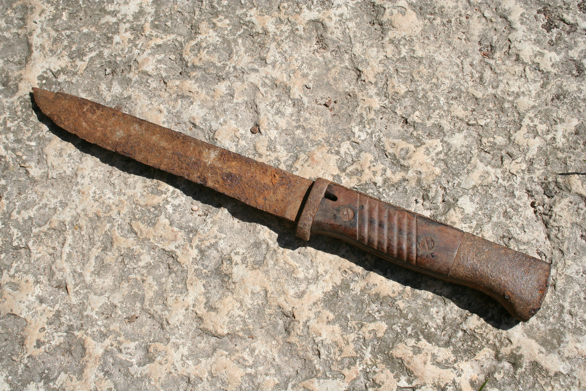 knife