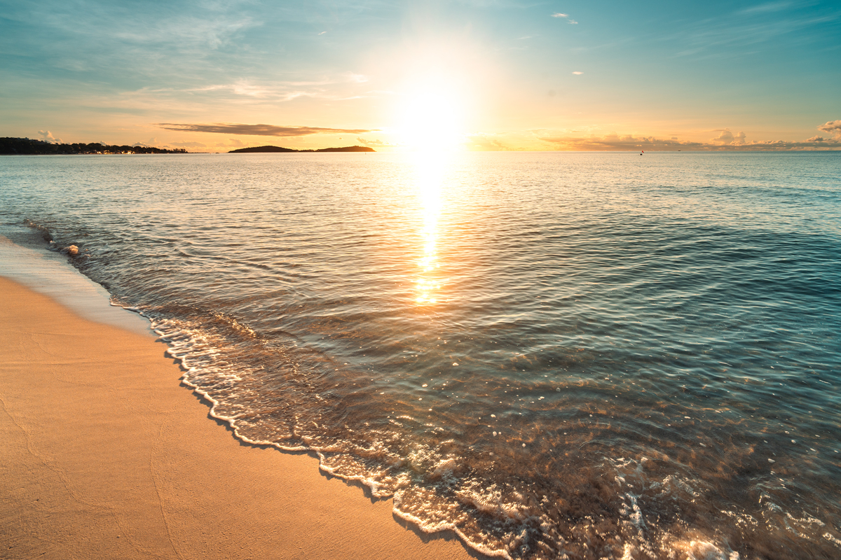 点击率高的日出的大海的标题