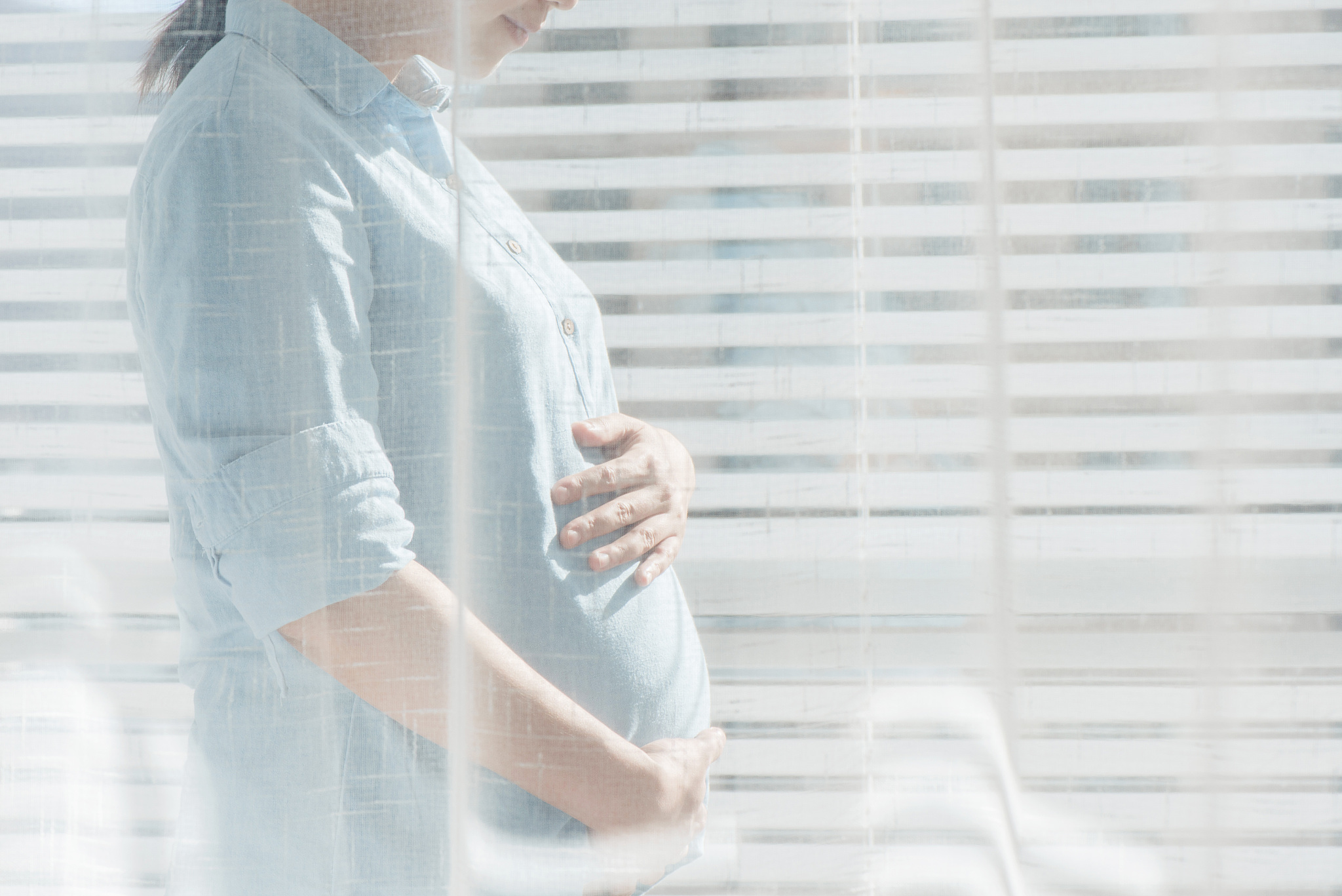 亚洲东方女性孕妇