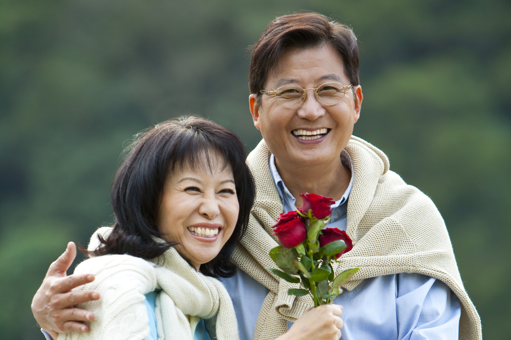 82岁公公爱上28岁儿媳妇：跨越年龄的真爱故事