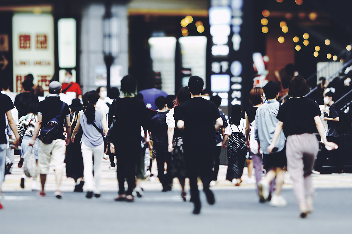 写一个疫情散去美好生活到来的小短文