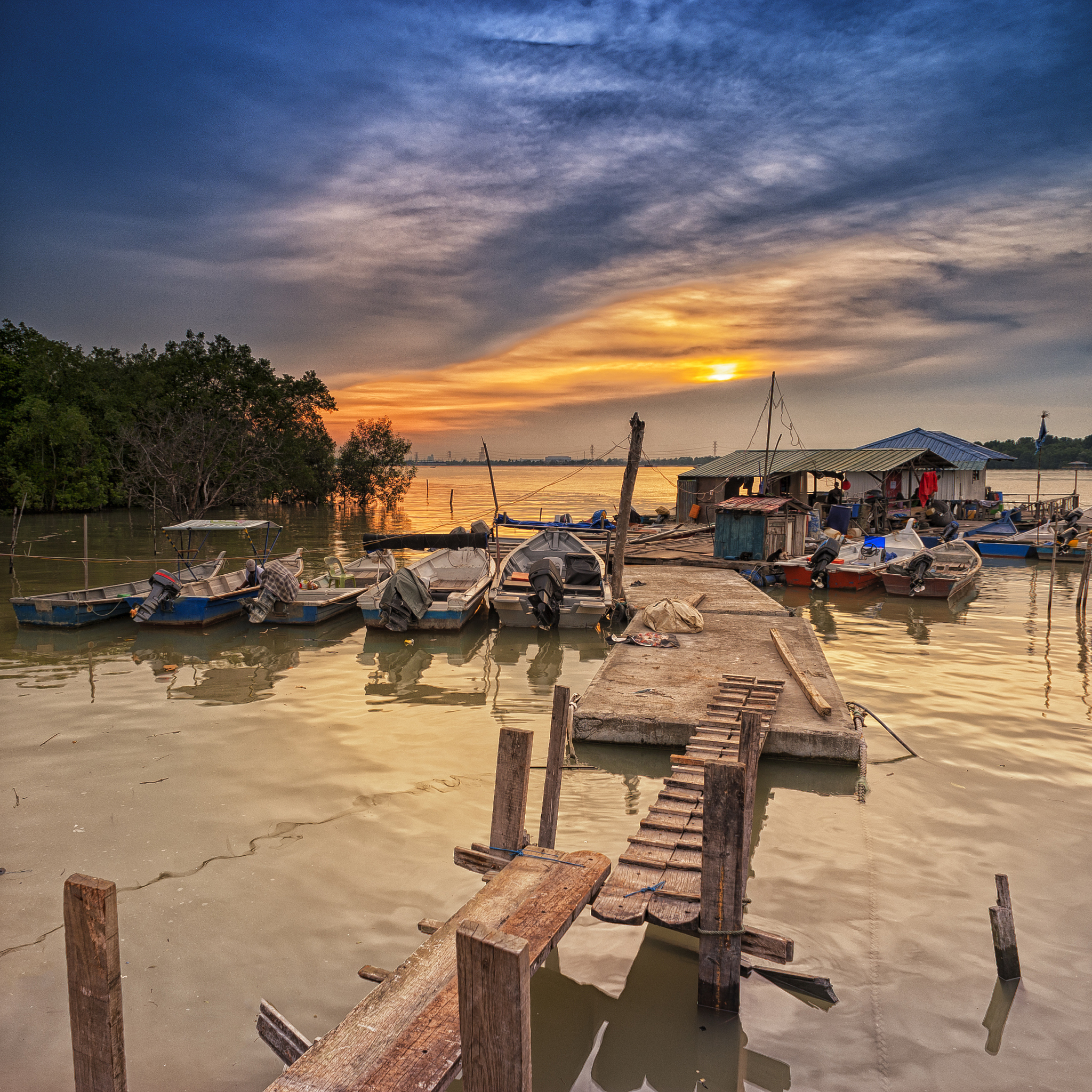 sunset at the fishermen's jetty