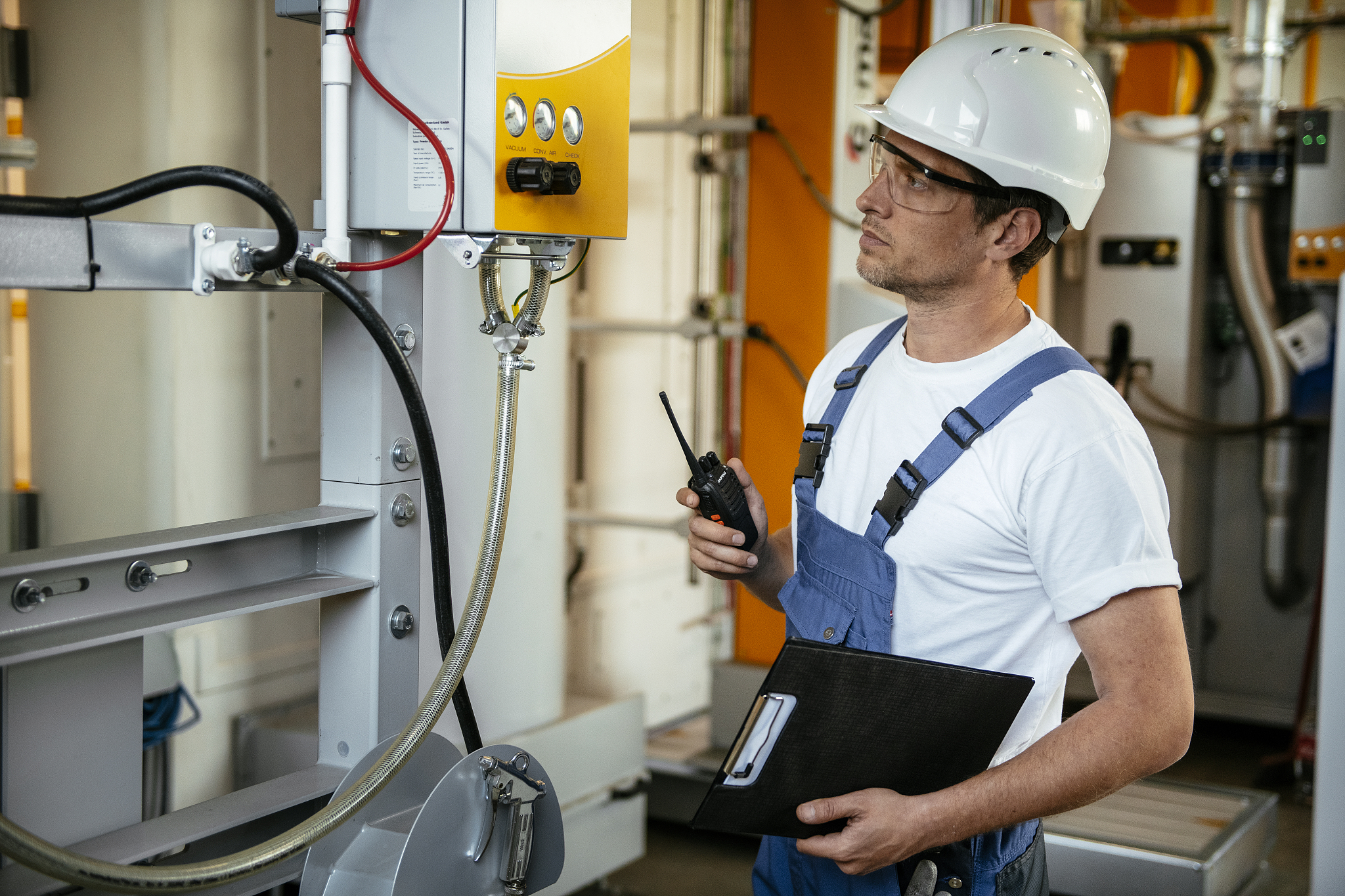 重庆工程职业技术学院人物形象设计专业就业方向：广告、游戏、出版等