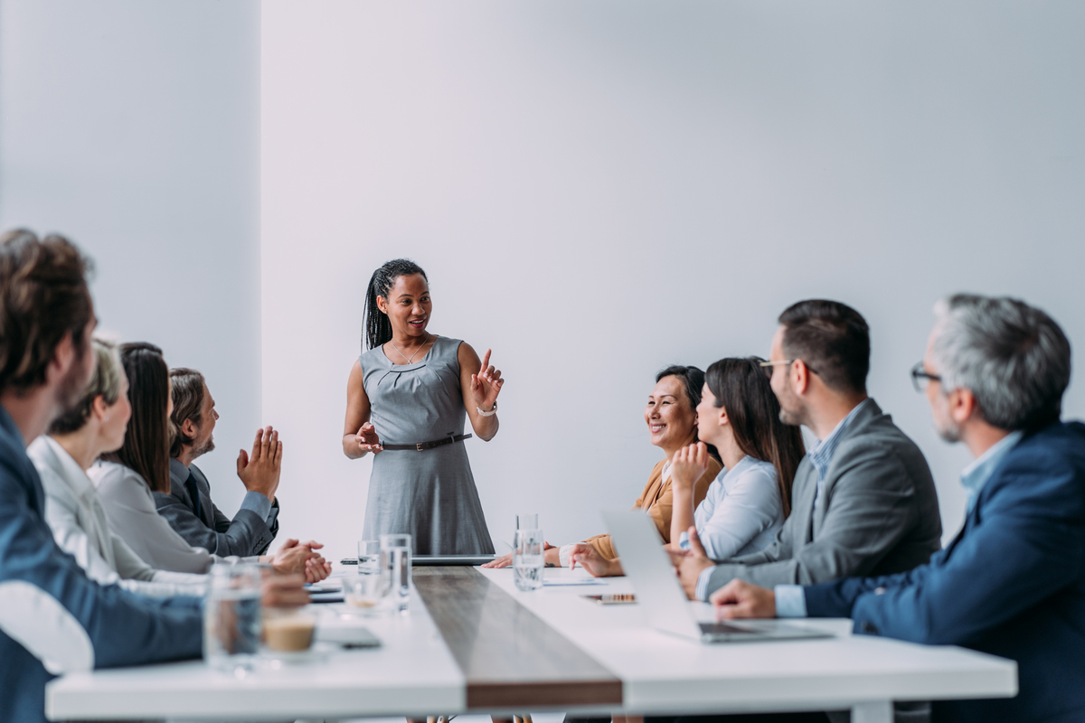 职场生存指南：3个交往原则让你与领导、同事关系更融洽！