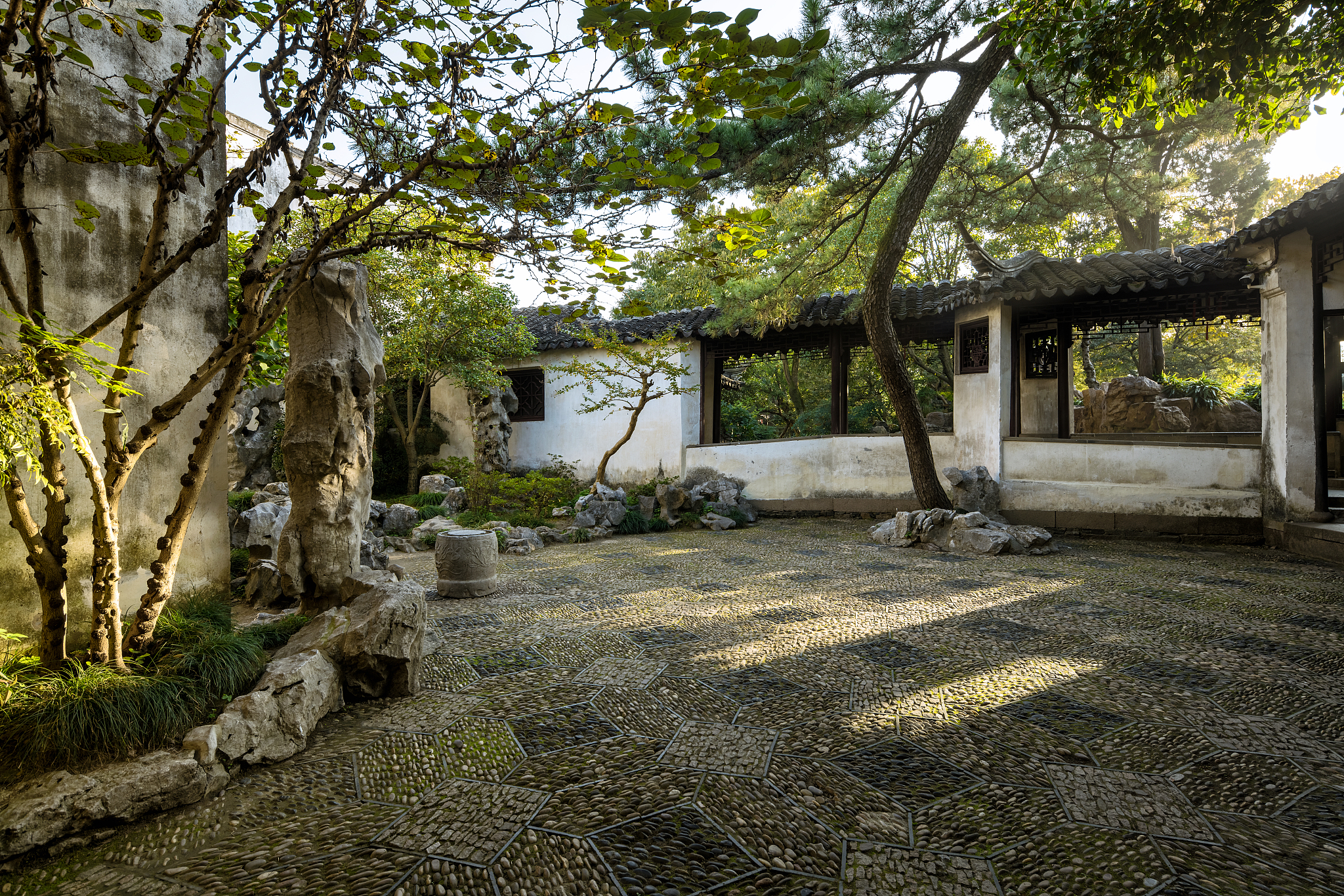 诗情画意中的桃源：明代江南园林与文人墨客的艺术对话