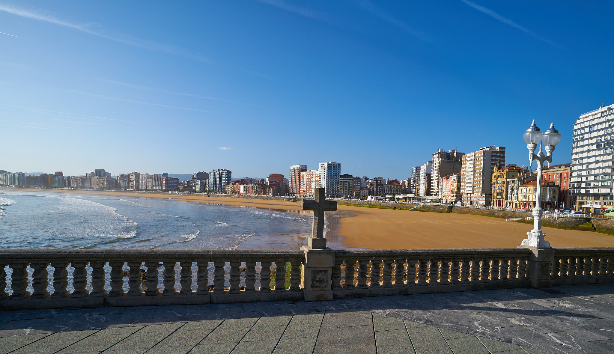 gijon playa san lorenzo beach asturias spain