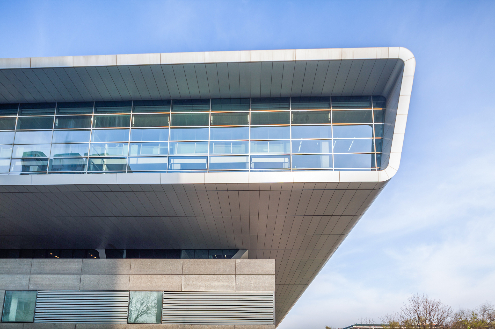 路易斯·威登基金图书馆的详细建筑结构