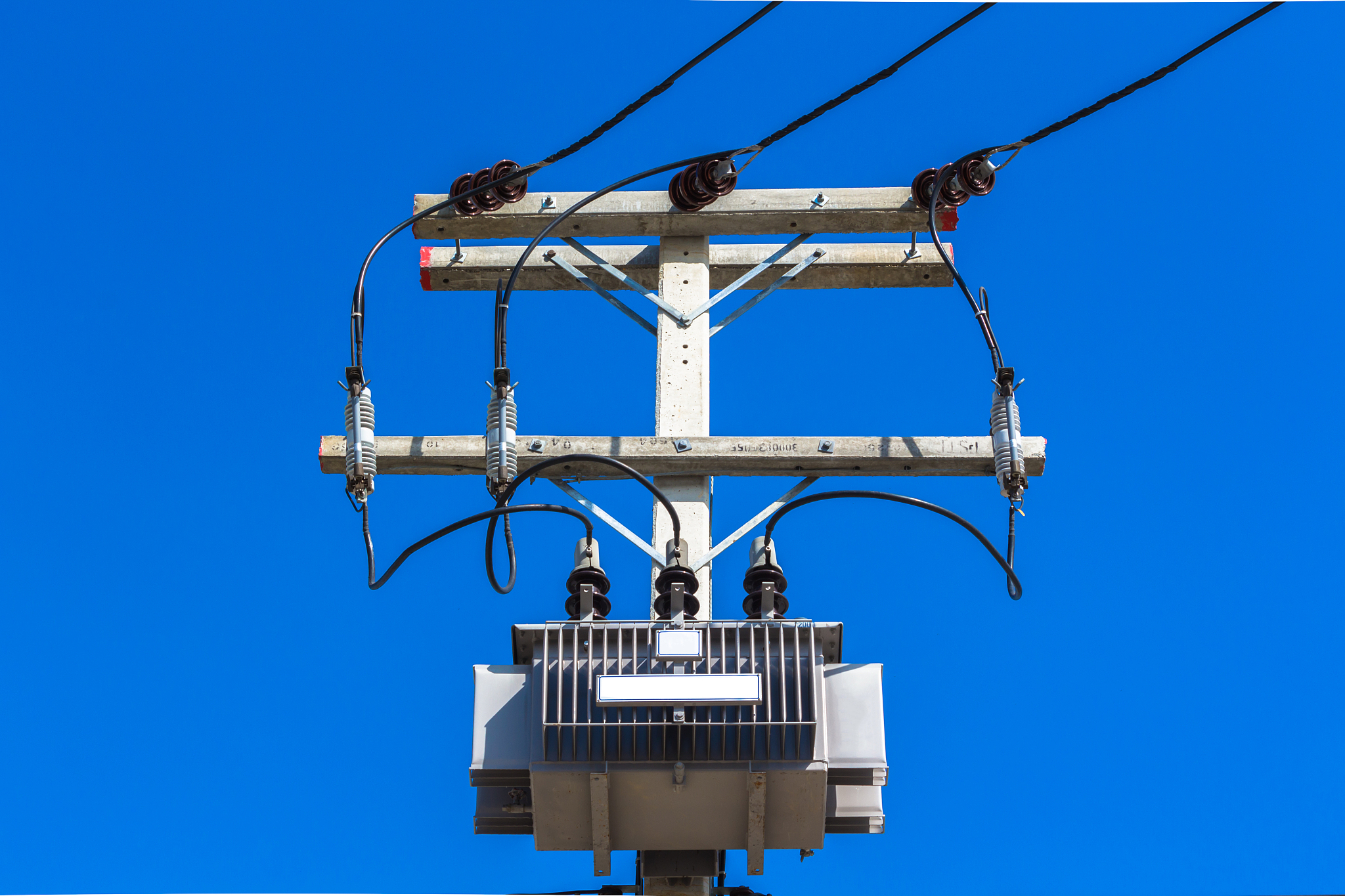 电压降：定义、原因及解决方案 - 电路中常见的电压损失