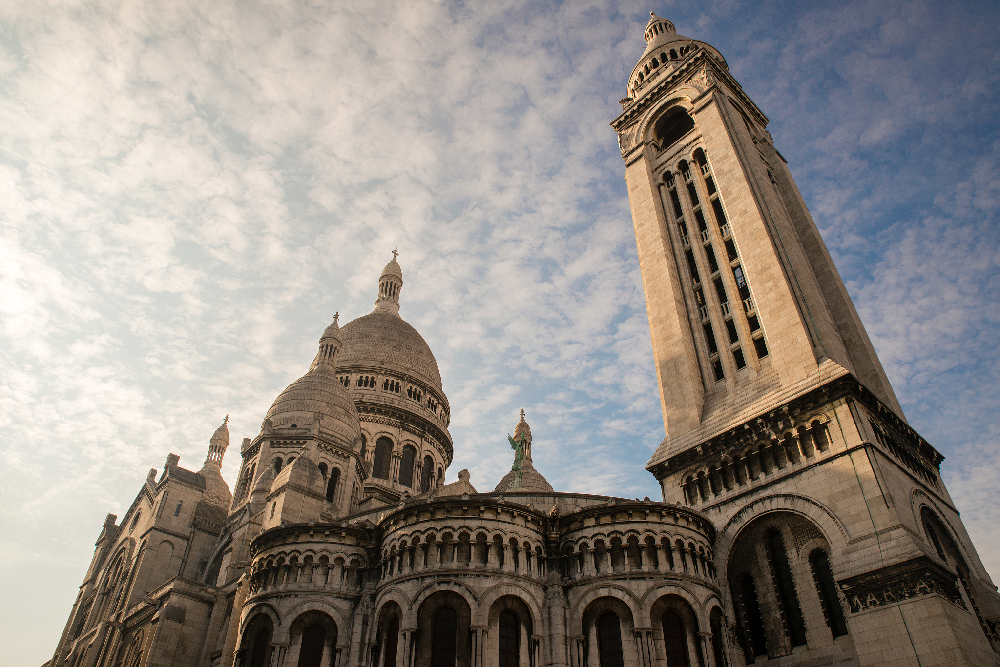 艾米丽在巴黎电视剧解说文案