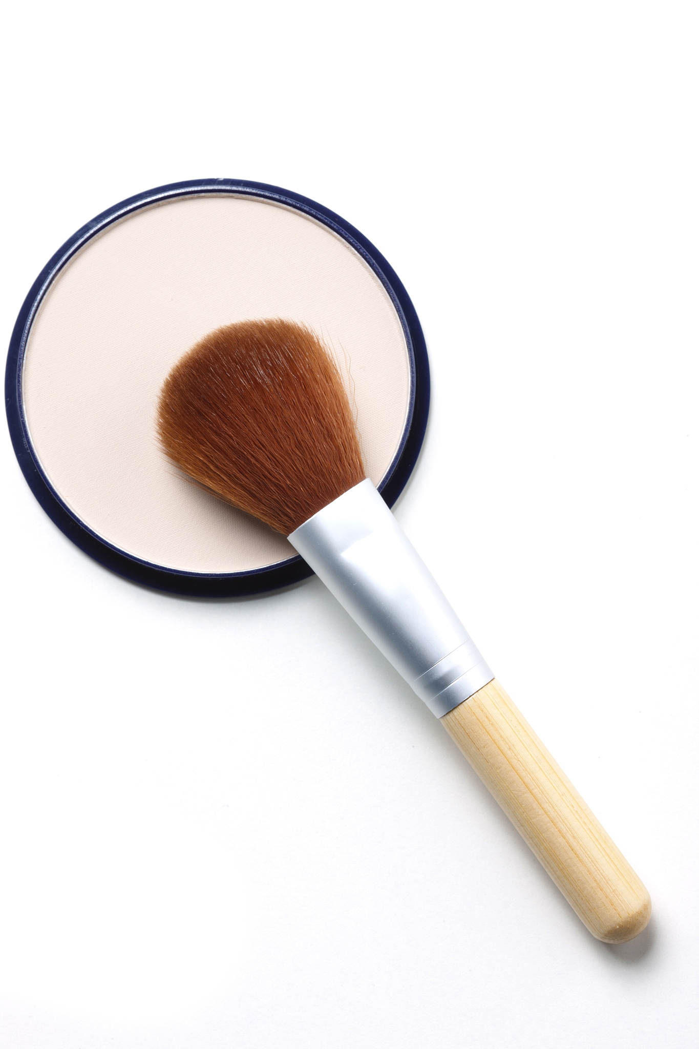 🔥 告别卡粉！魔法粉底刷，你值得拥有！