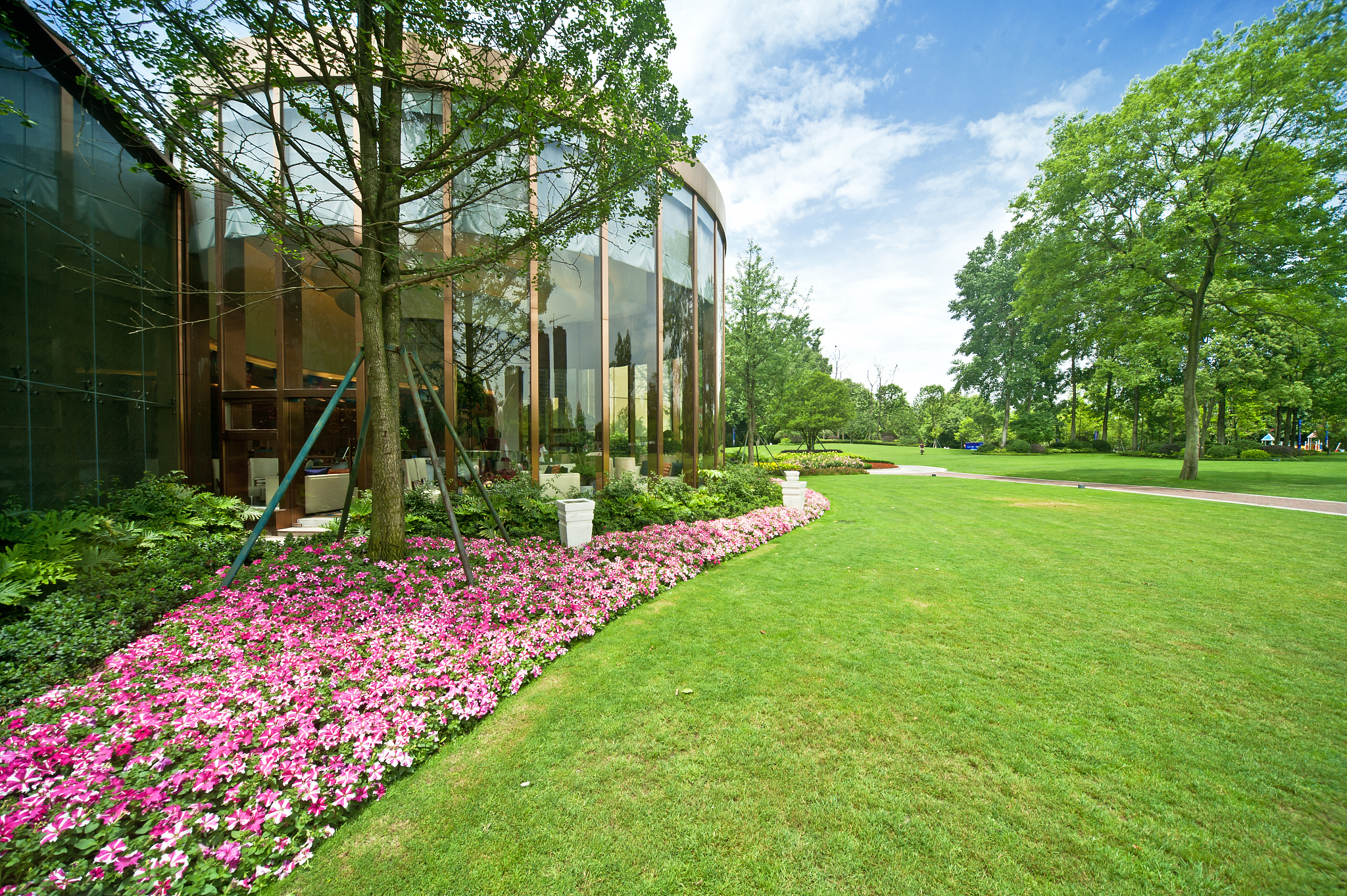 景观生态设计中的多功能性原则在实际设计中的应用