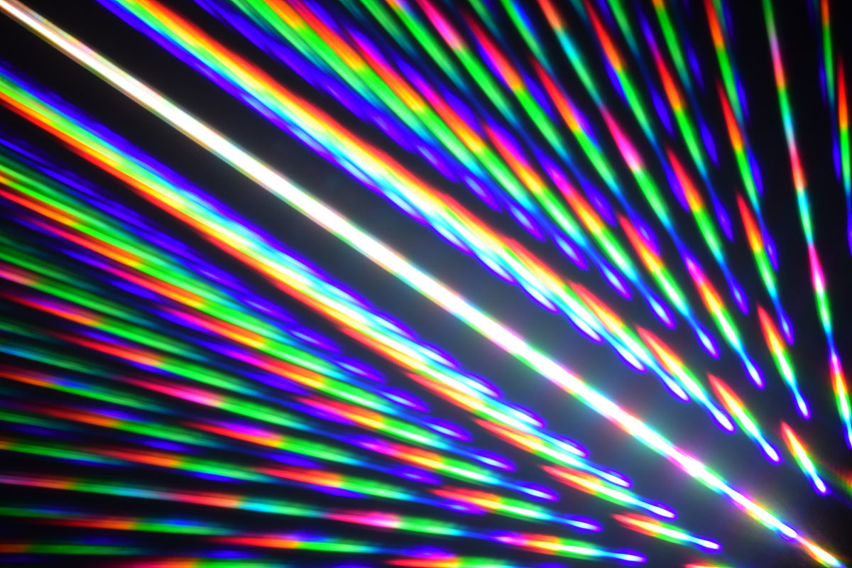 光栅衍射角计算：波长1000nm，光栅常数1.52，级数1