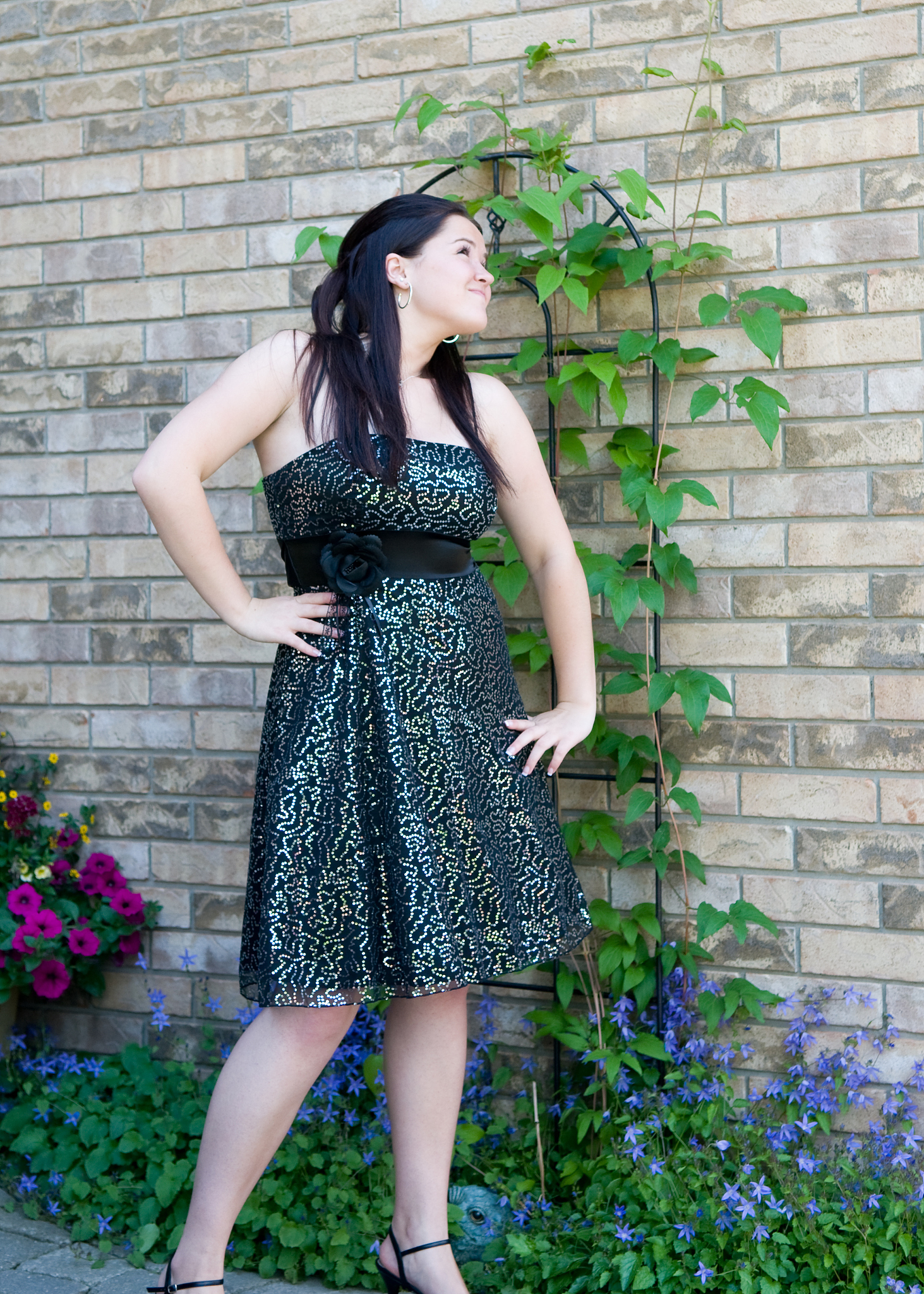 prom night pose