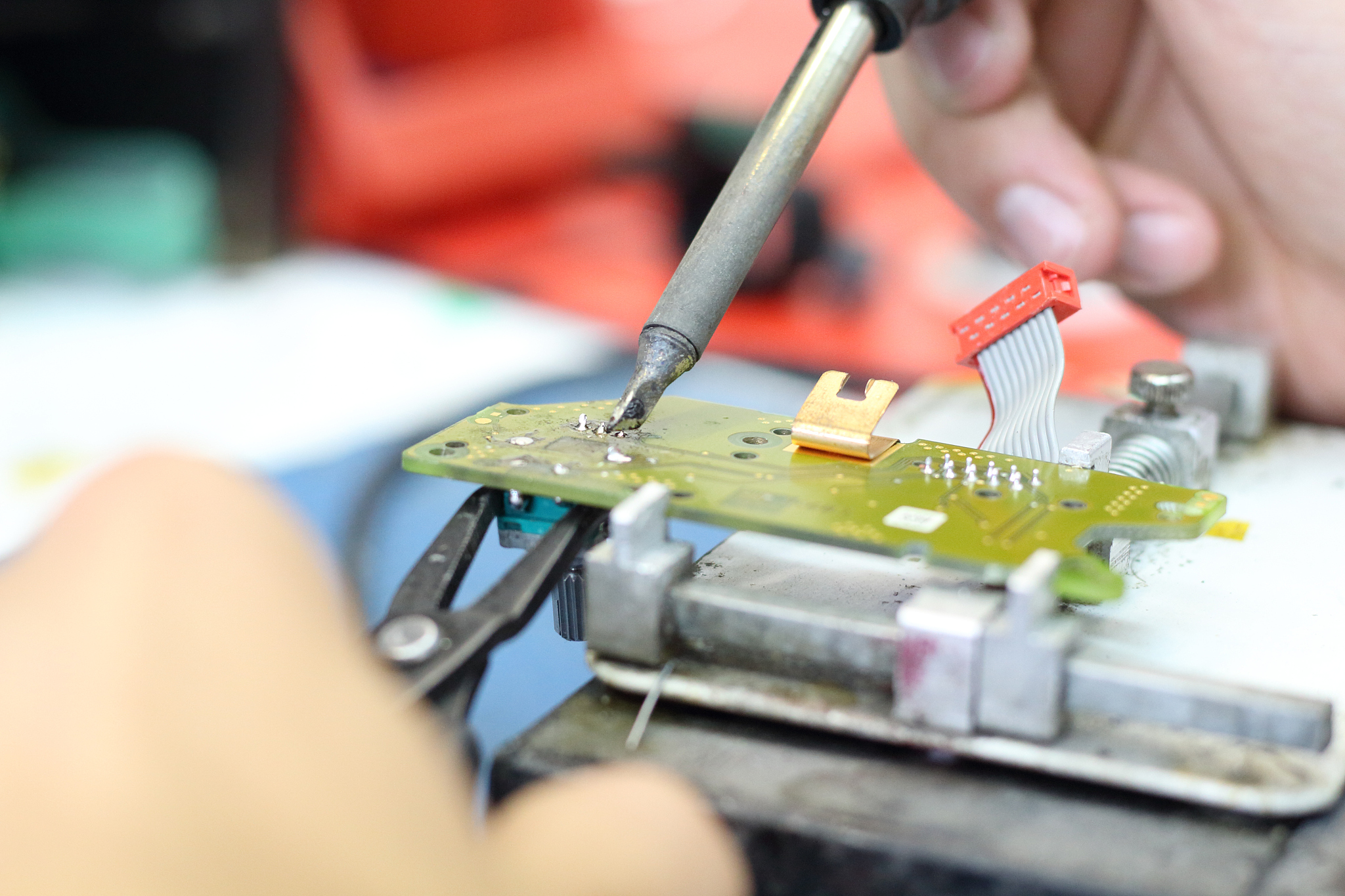 蓝牙耳机坏了怎么办？