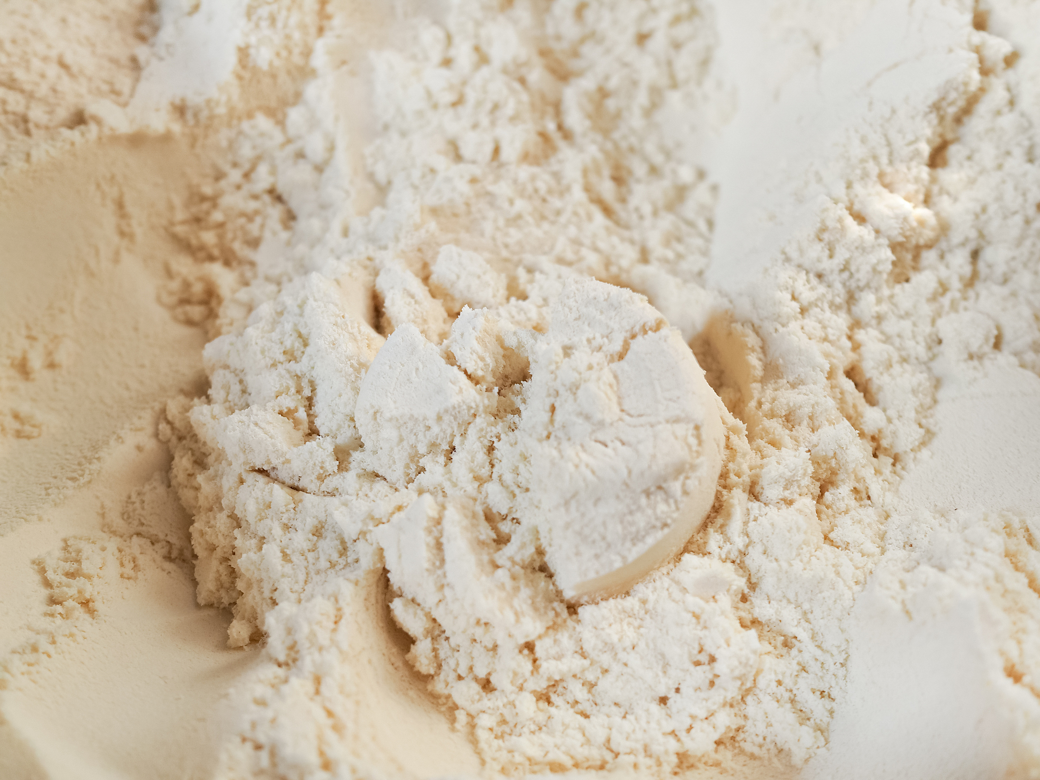 瘦子吃蛋白粉健身，晚上吃宵夜影响大吗？