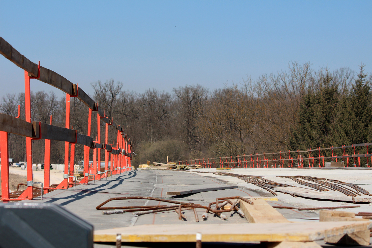 关于西安市西丰路桥工程有限公司介绍。