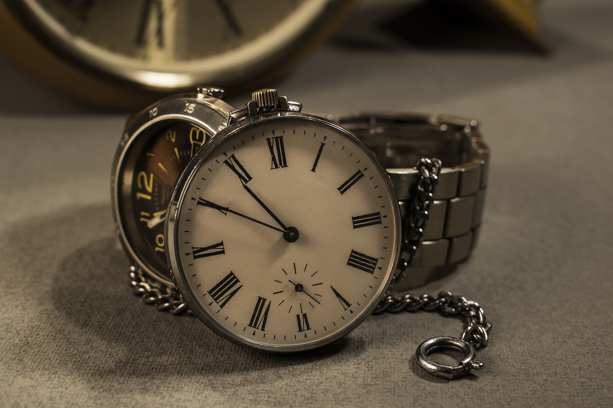 old pocket and modern watch