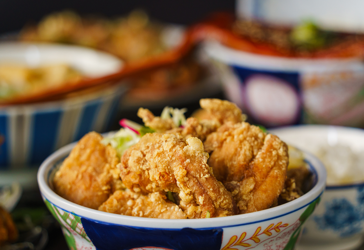 外卖炸鸡推荐：鲜嫩多汁，外酥里嫩，好吃到爆！