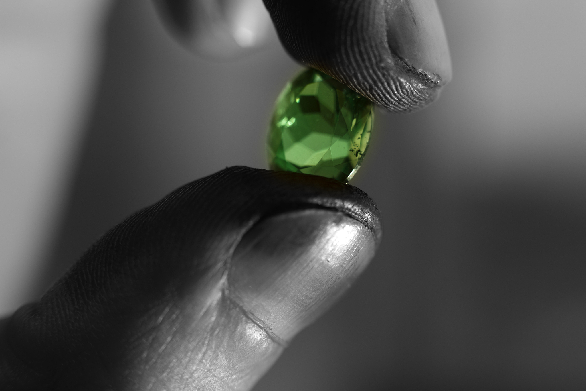 瑞丽国际珠宝翡翠学校：三年制中专招生专业及其他培养项目