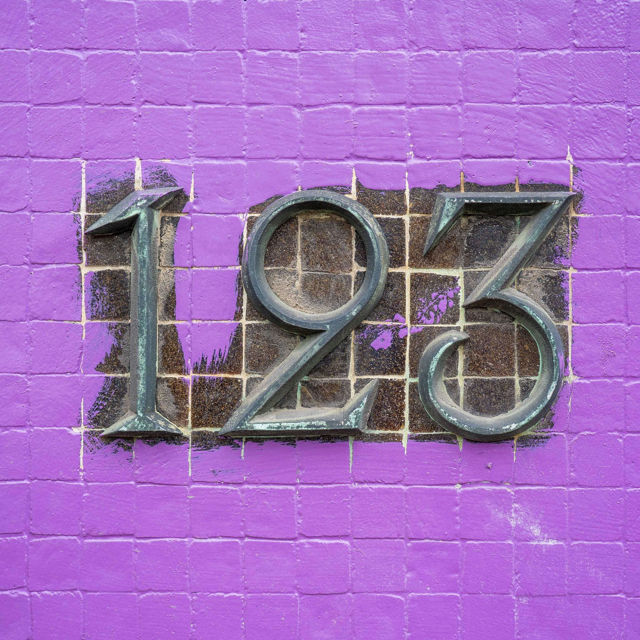 751爱情数字含义：坚守自由，独特爱情的象征