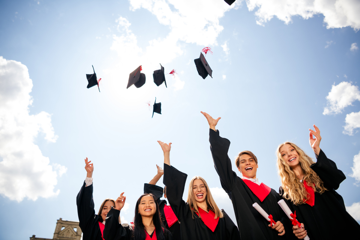 毕业季：感谢、挑战与未来