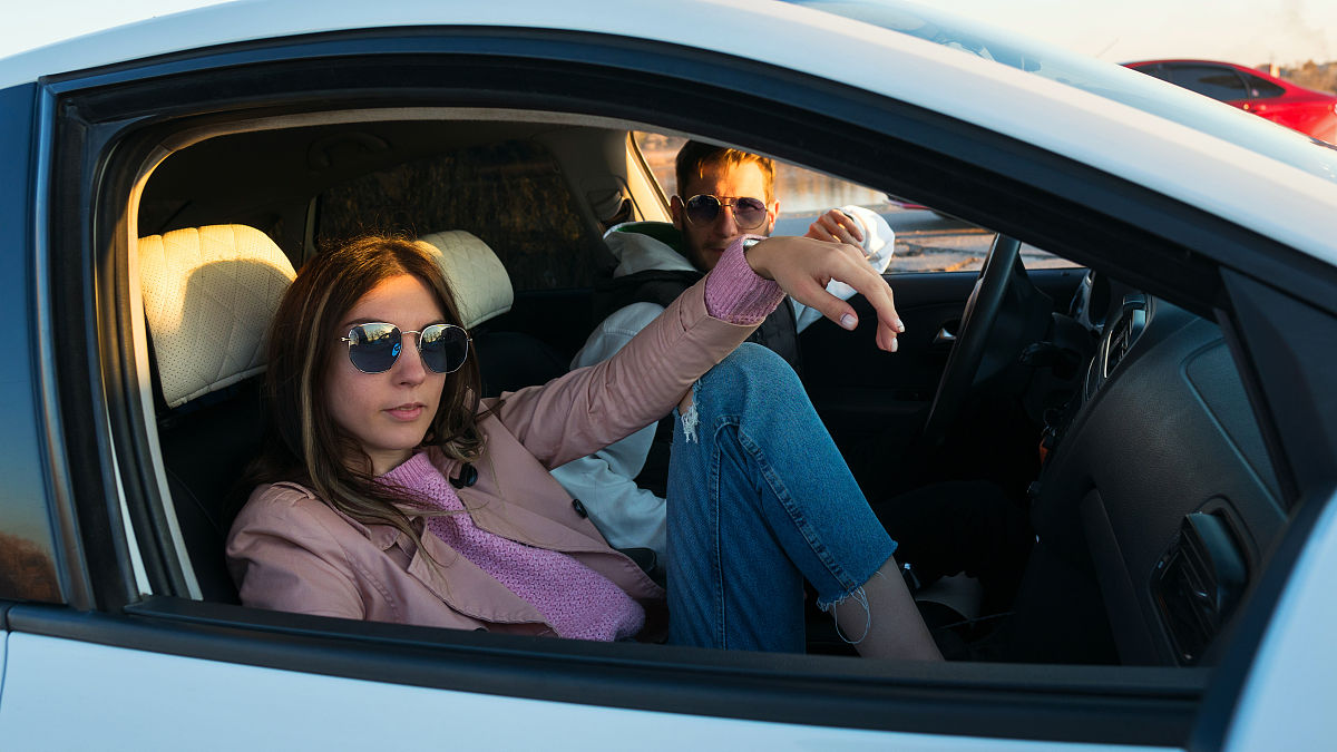 福建20岁男大学生约会山东25岁女生省钱指南