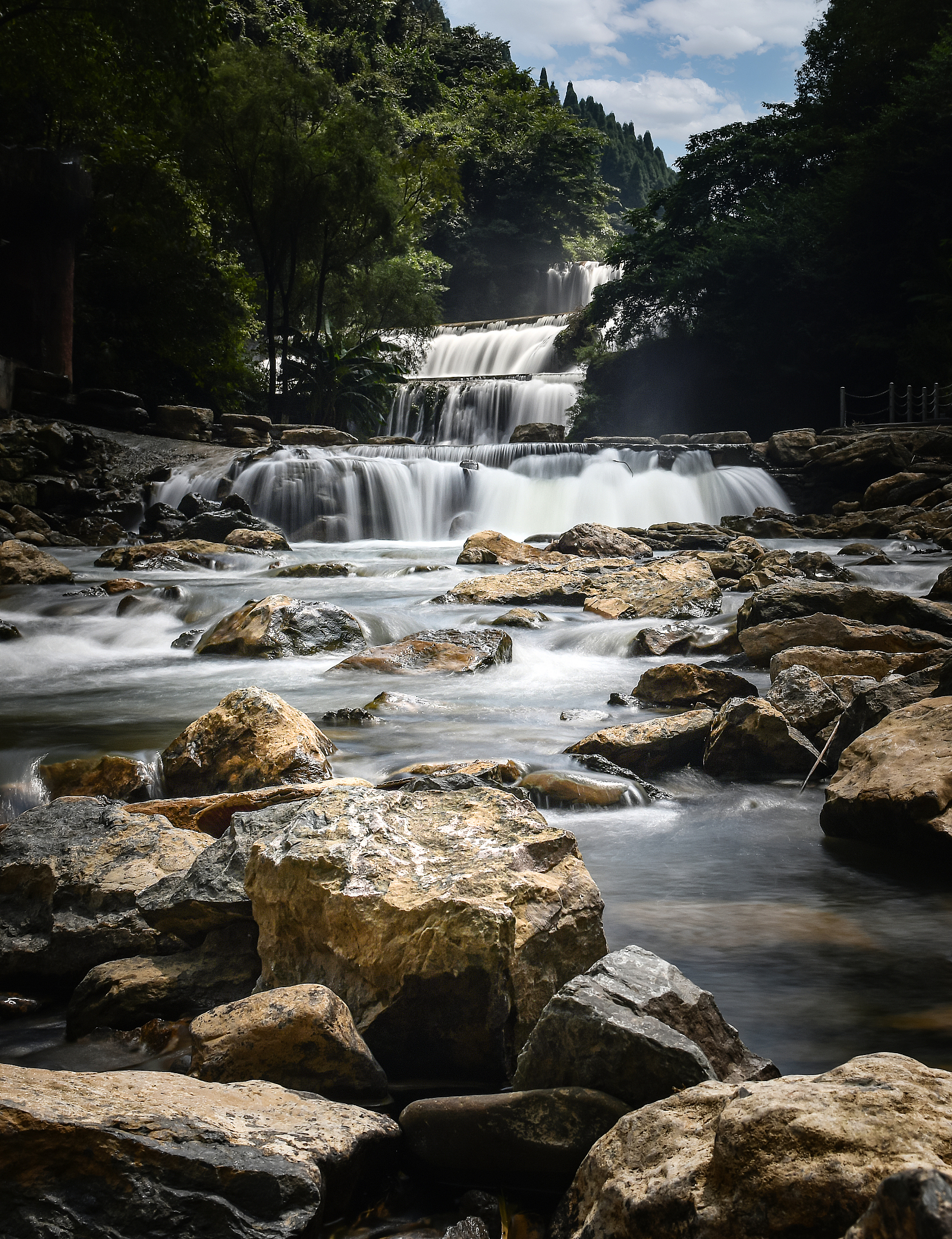 贵阳航空职业技术学院就业形势好？毕业生就业率高吗？