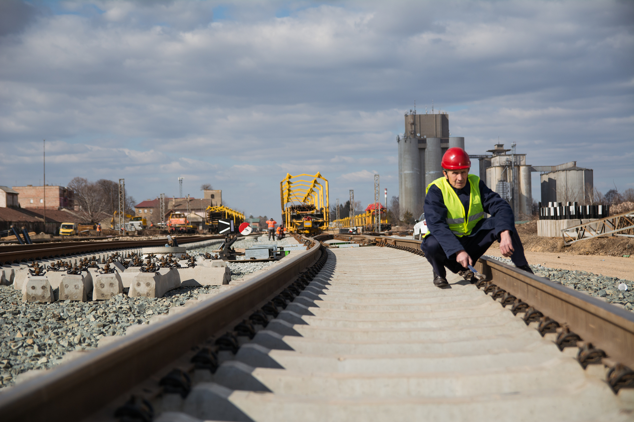 重庆轻轨专业学院却是一所专业的技术学院。