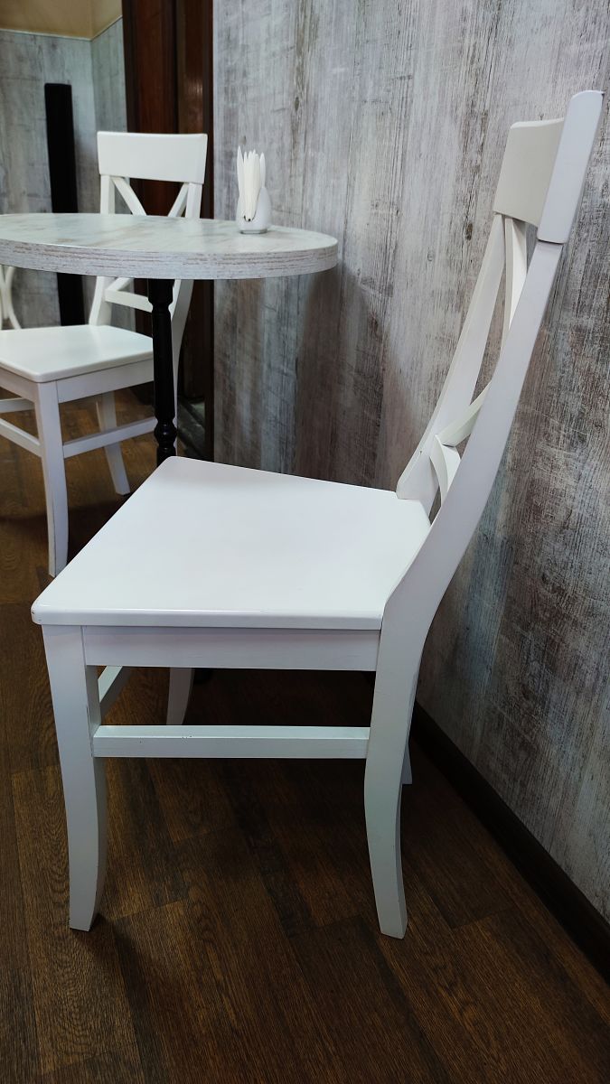 家用实木餐桌价格：选购指南与参考价格