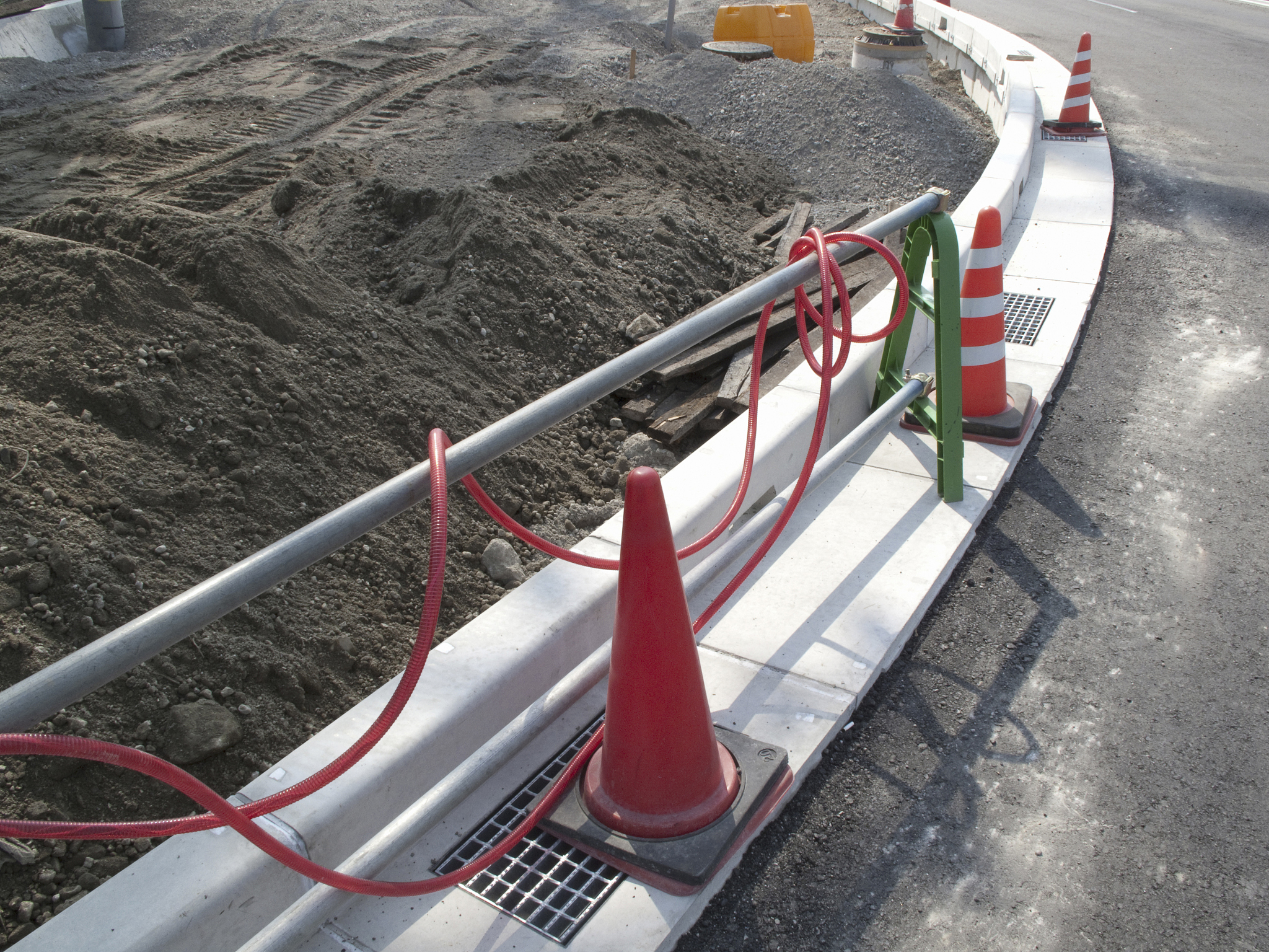 高速公路排水设计规范：确保行车安全