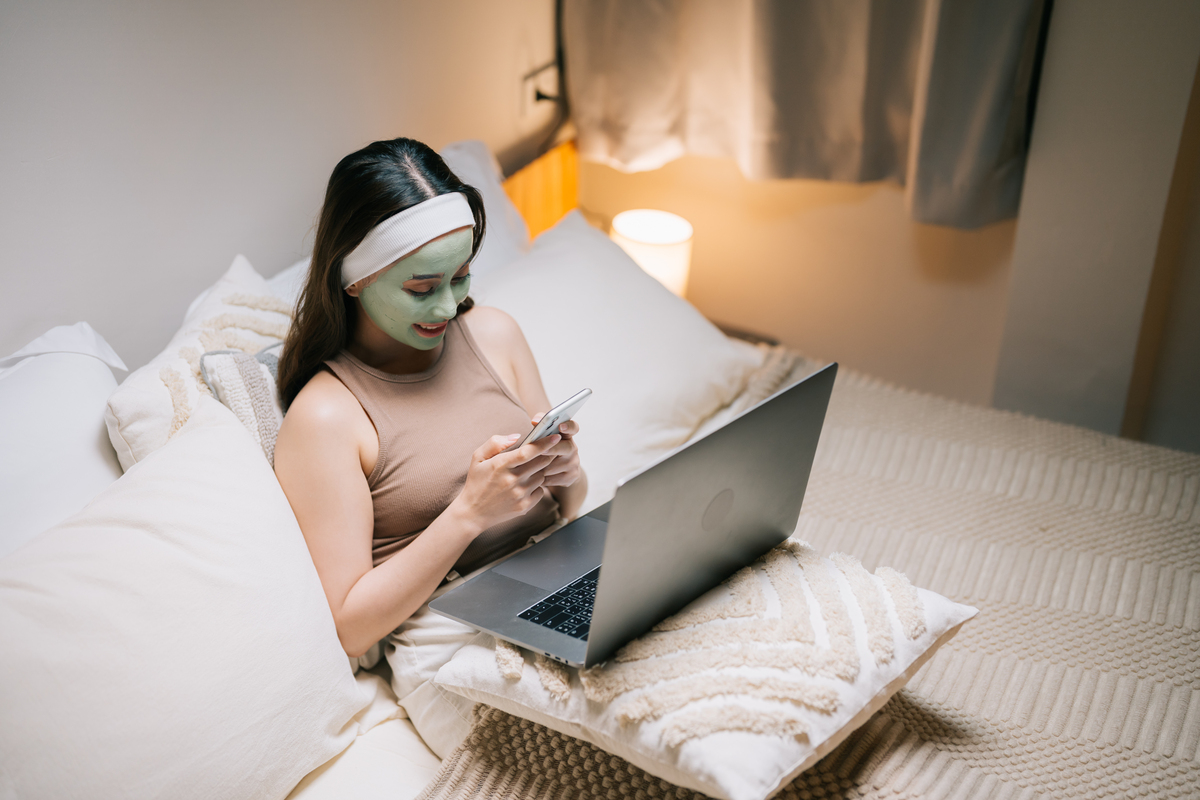 男生是宅男很色见到女的就紧张