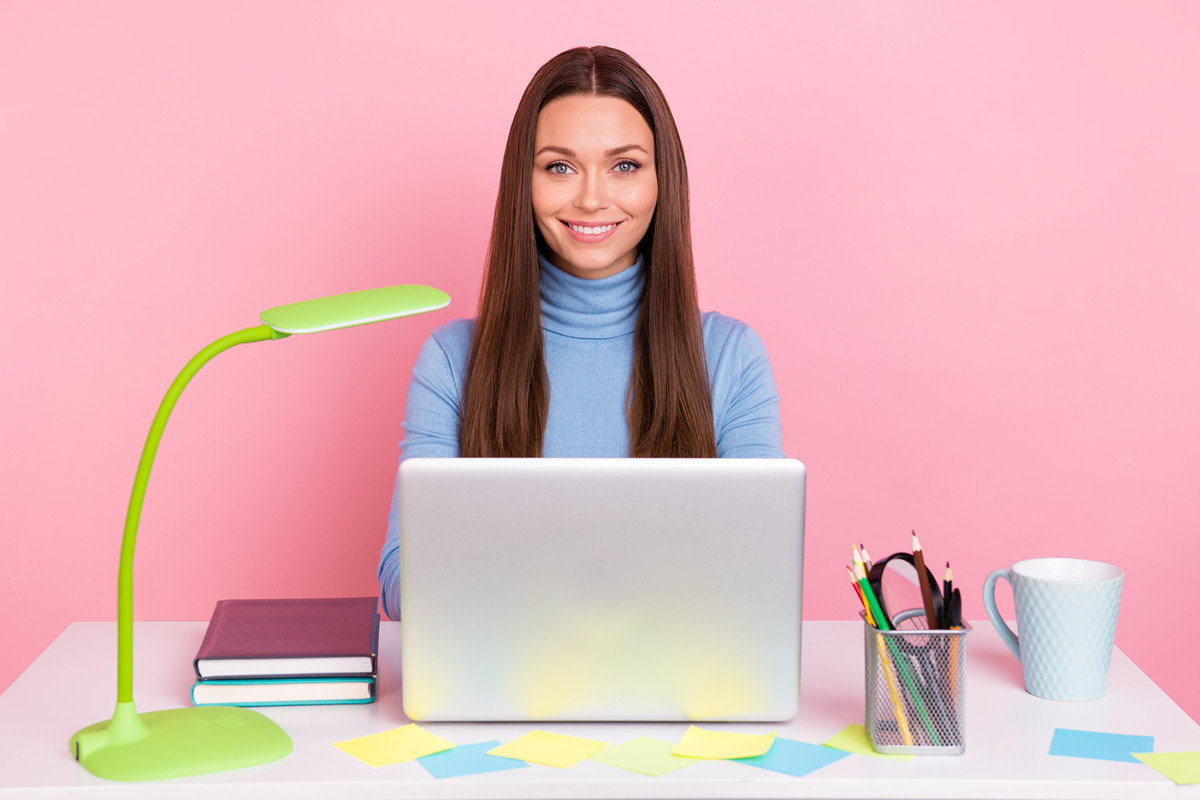 女生大专学什么专业好？热门专业推荐及就业前景分析