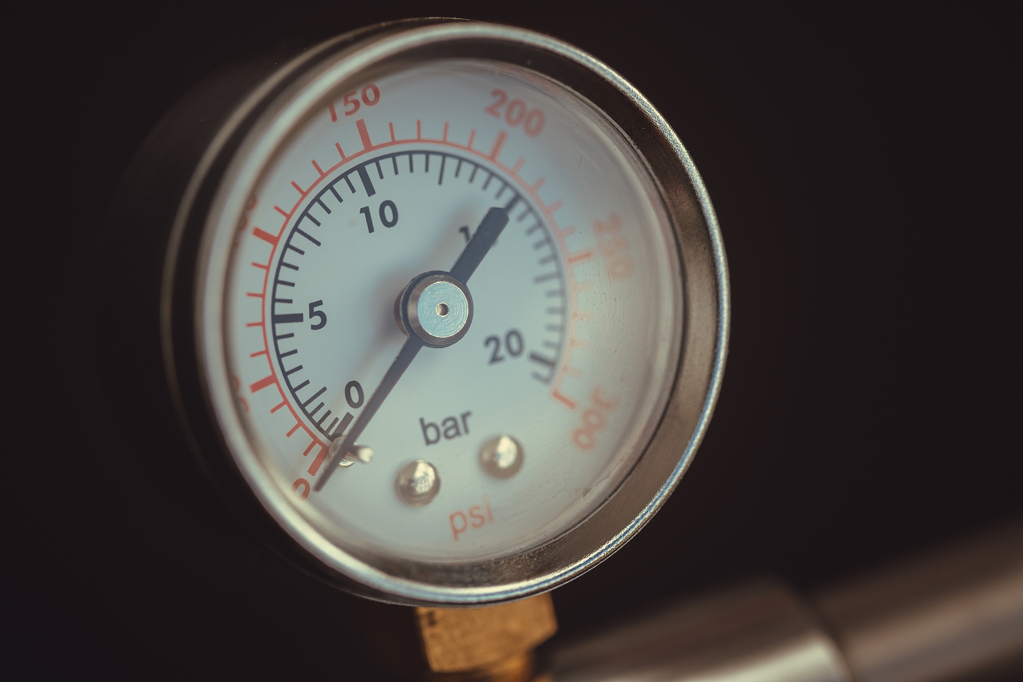round device for pressure measurement. dial gauge. pressure gaug