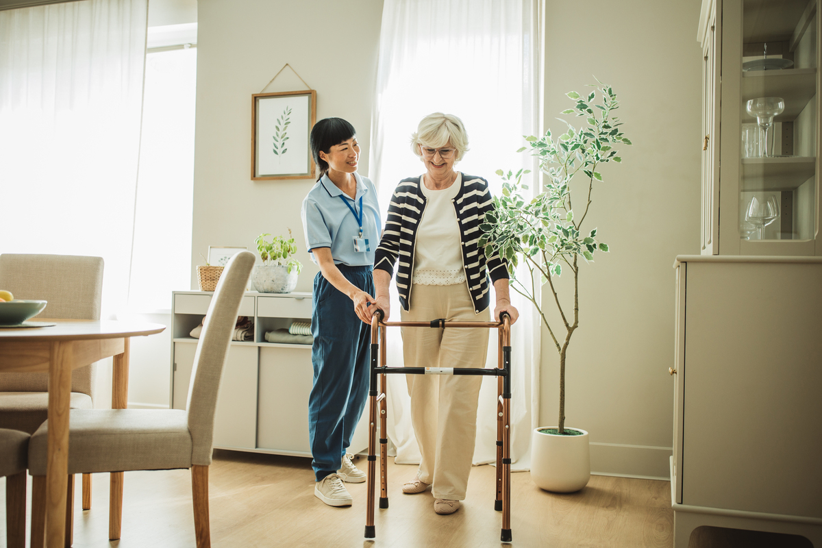 老年护理学发展趋势及各国养老服务特色分析