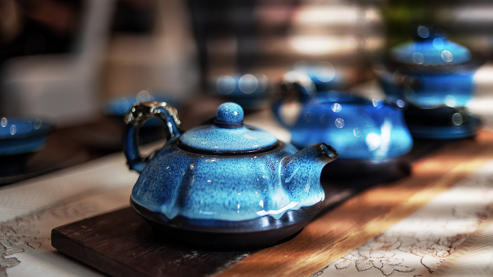 论述景德镇汝窑陶瓷茶具直播方案设计的项目成果。