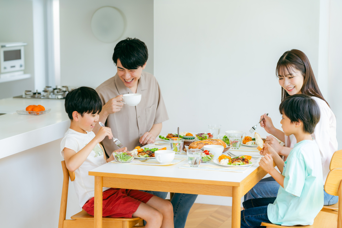 温馨家庭生活：日常习惯、活动和乐趣