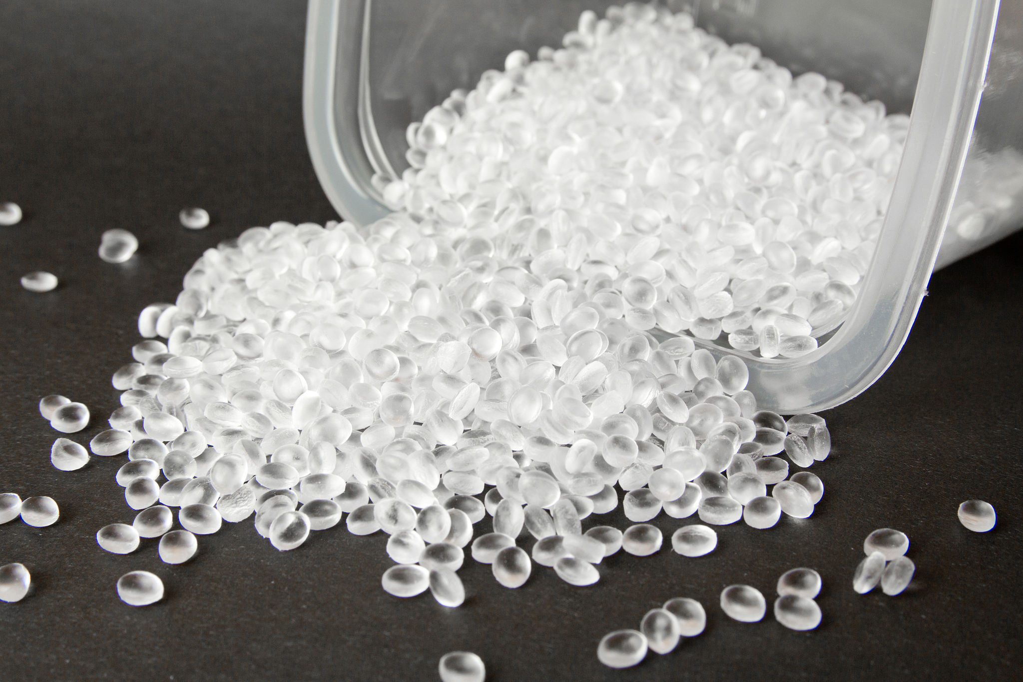 transparent polyethylene granules. hdpe.plastic pellets. plastic
