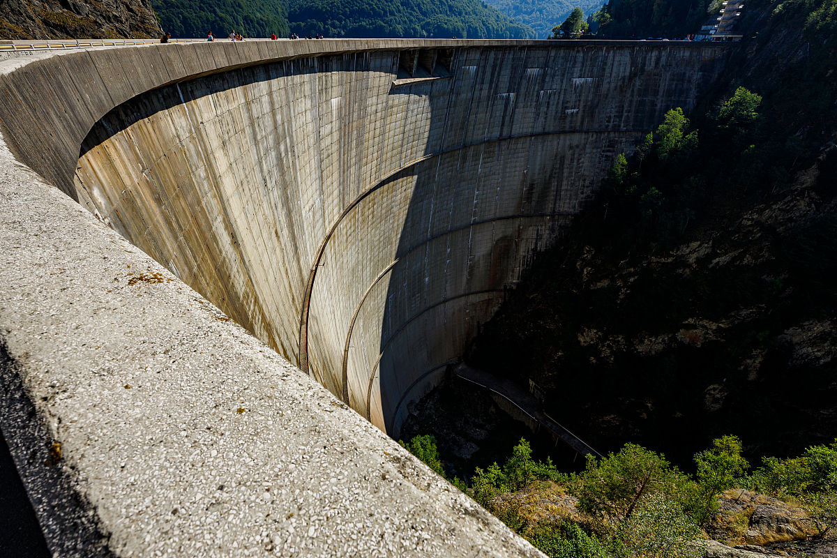 水电站地下工程施工监理研究：以M水电站为例