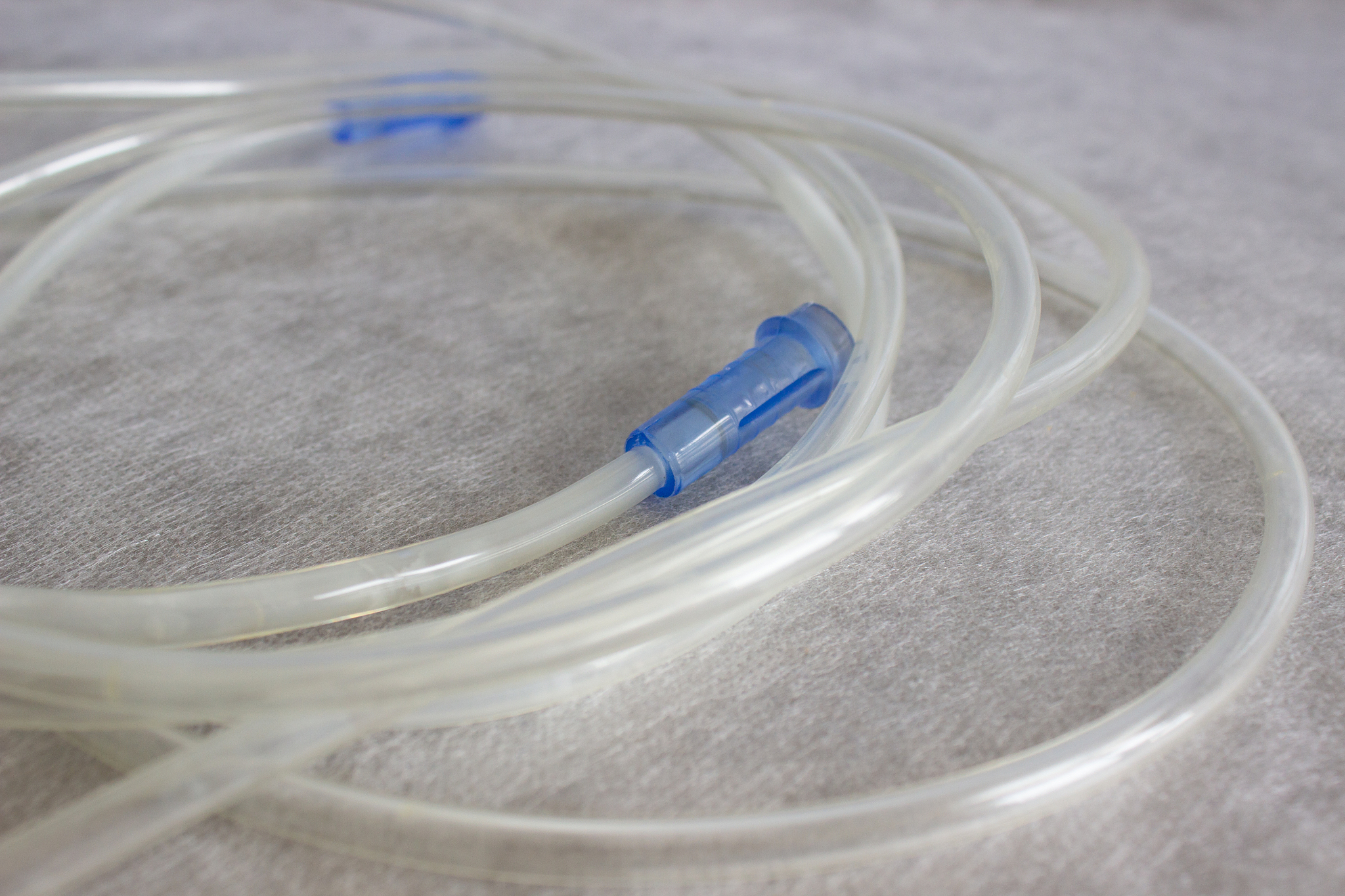 引流导管材料：医用硅胶、聚氨酯、聚乙烯等