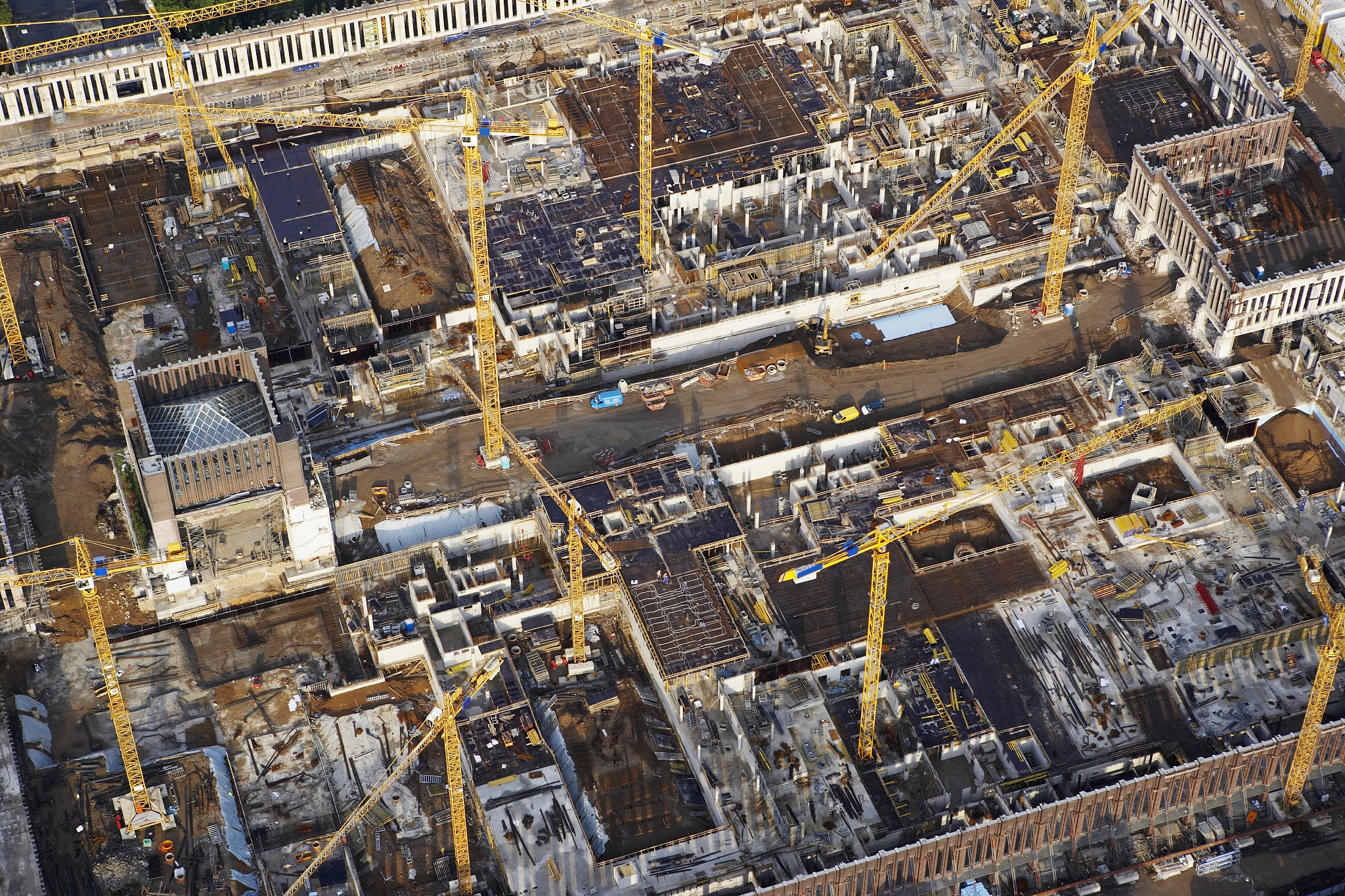 多特蒙德和科隆：德国城市关系及Mastercam2021编程卡死原因分析